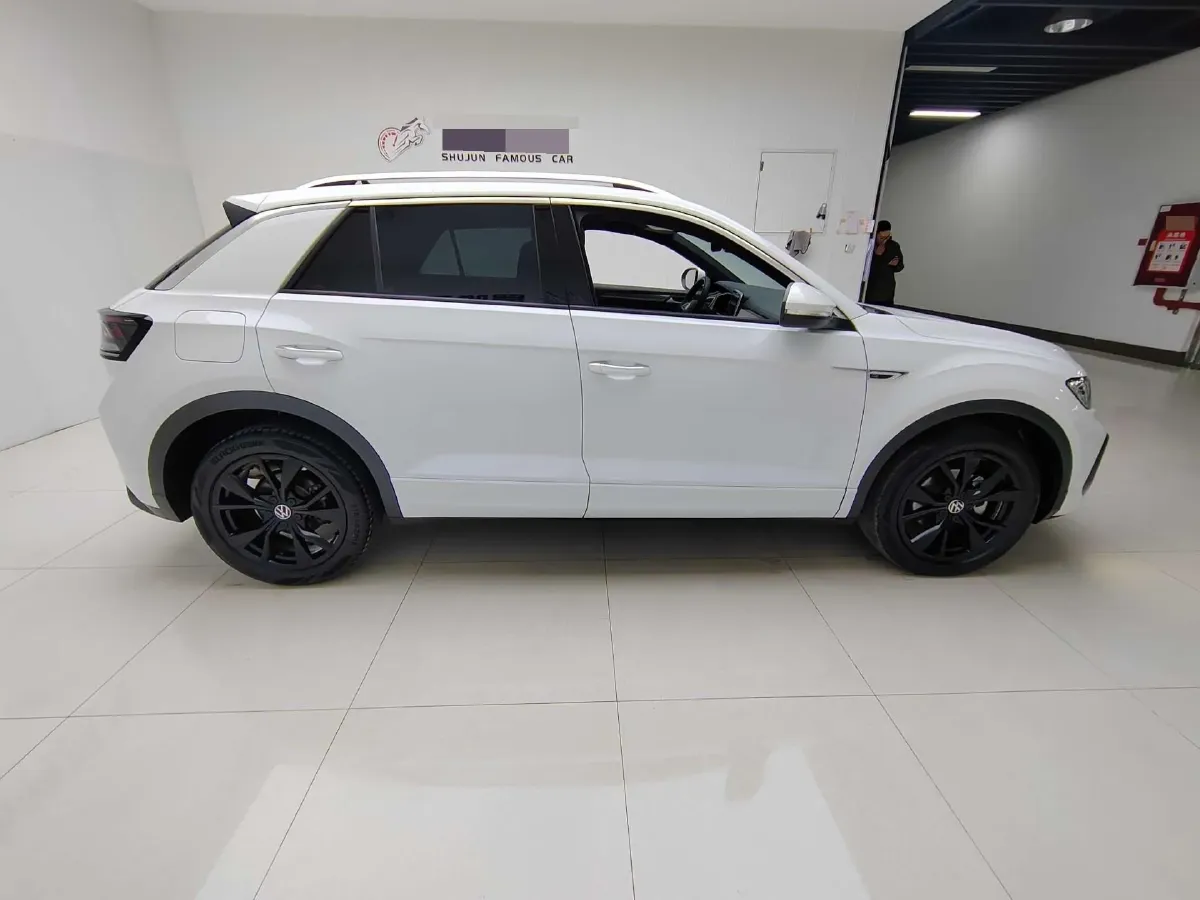 2023 Volkswagen T-Roc 1.5T 160HP L4 7DCT,autocango,china used car exporter,china ev exporter,chinese used car exporter,chinese used ev exporter
