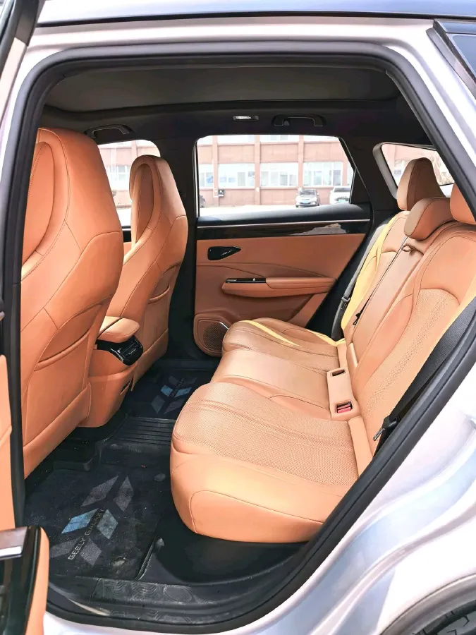 2025 Geely Galaxy L7 1.5L 112HP L4 1DHT PHEV 18.4KWH,autocango,china used car exporter,china ev exporter,chinese used car exporter,chinese used ev exporter