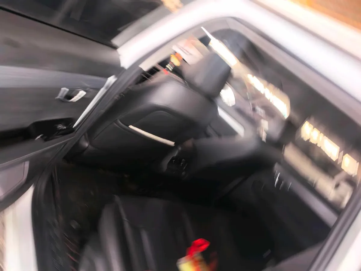 2021 WuLing XingChen 1.5T 147HP L4 CVT,autocango,china used car exporter,china ev exporter,chinese used car exporter,chinese used ev exporter