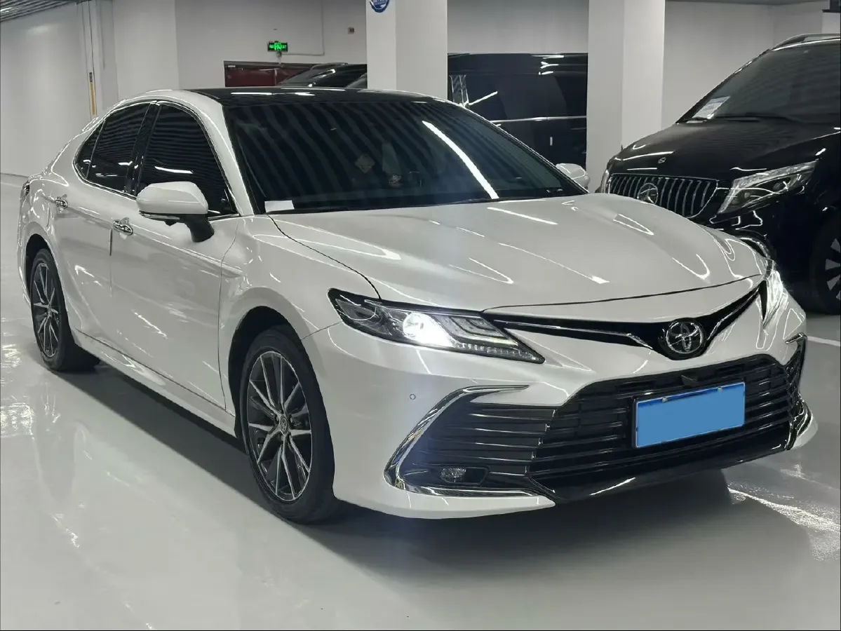 2021 Toyota Camry 2.5L 209HP L4 8AT,autocango,china used car exporter,china ev exporter,chinese used car exporter,chinese used ev exporter