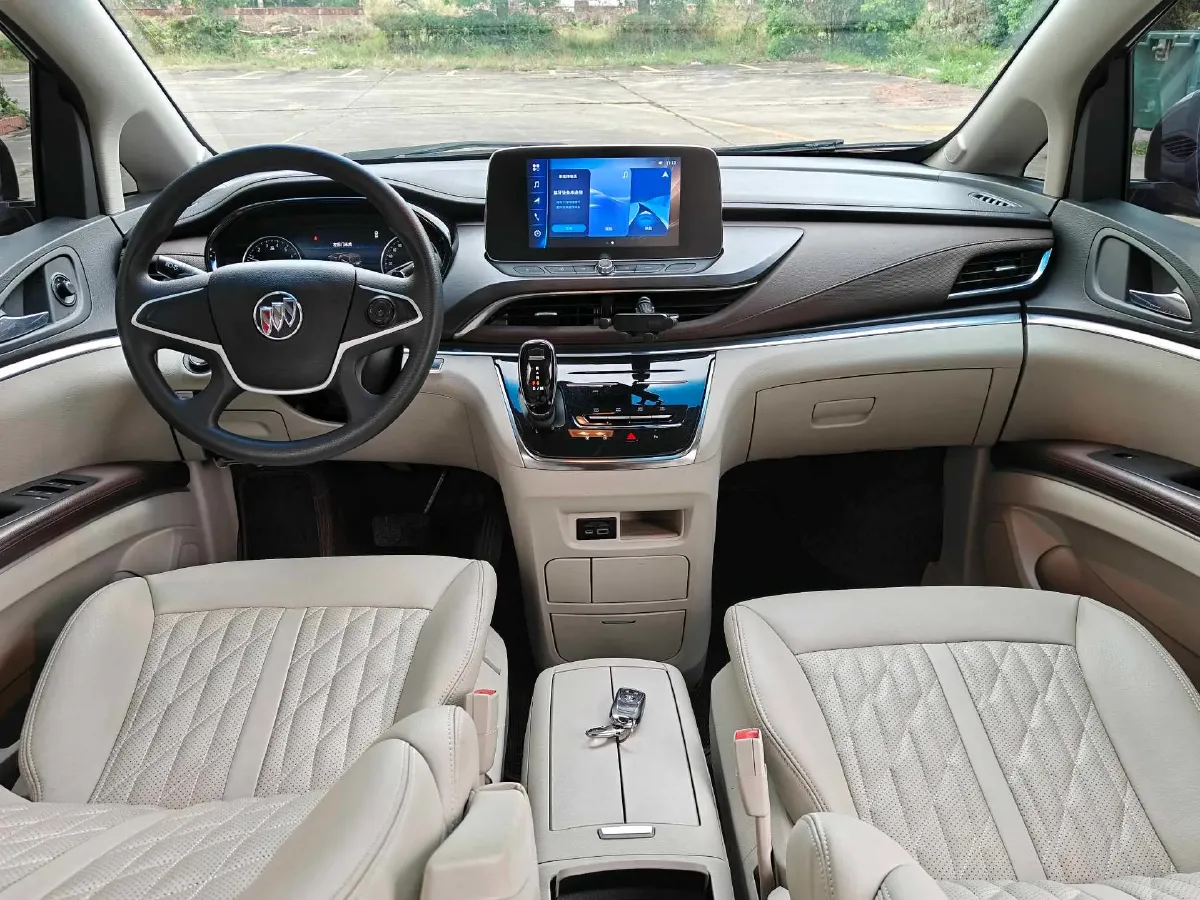 2022 Buick GL8 2.0T 237HP L4 9AT,autocango,china used car exporter,china ev exporter,chinese used car exporter,chinese used ev exporter