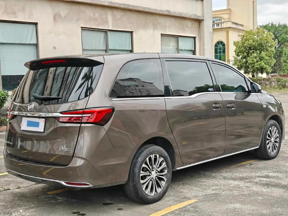 2022 Buick GL8 2.0T 237HP L4 9AT,autocango,china used car exporter,china ev exporter,chinese used car exporter,chinese used ev exporter