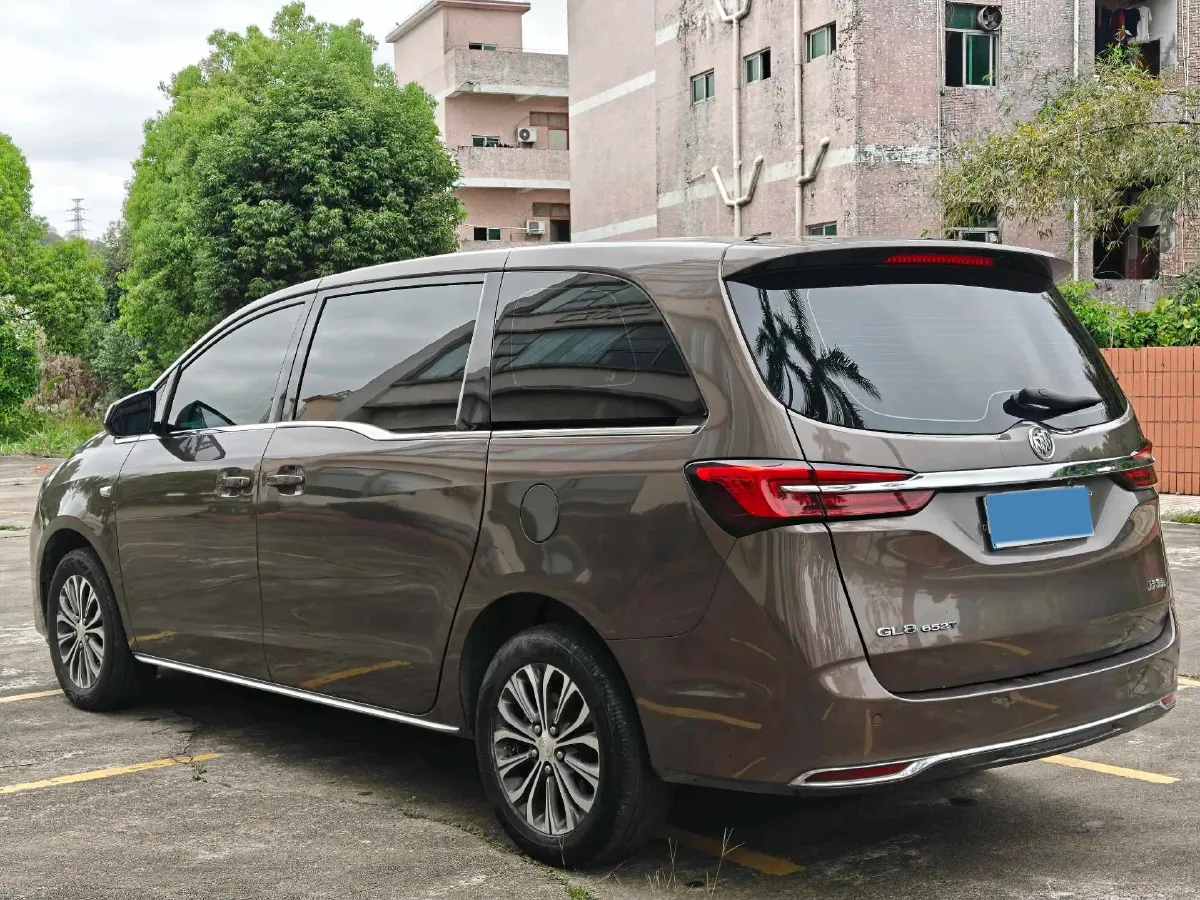 2022 Buick GL8 2.0T 237HP L4 9AT,autocango,china used car exporter,china ev exporter,chinese used car exporter,chinese used ev exporter