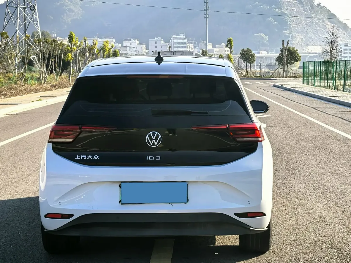 2024 Volkswagen ID.3 BEV 52.8KWH,autocango,china used car exporter,china ev exporter,chinese used car exporter,chinese used ev exporter