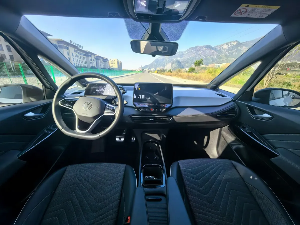 2024 Volkswagen ID.3 BEV 52.8KWH,autocango,china used car exporter,china ev exporter,chinese used car exporter,chinese used ev exporter