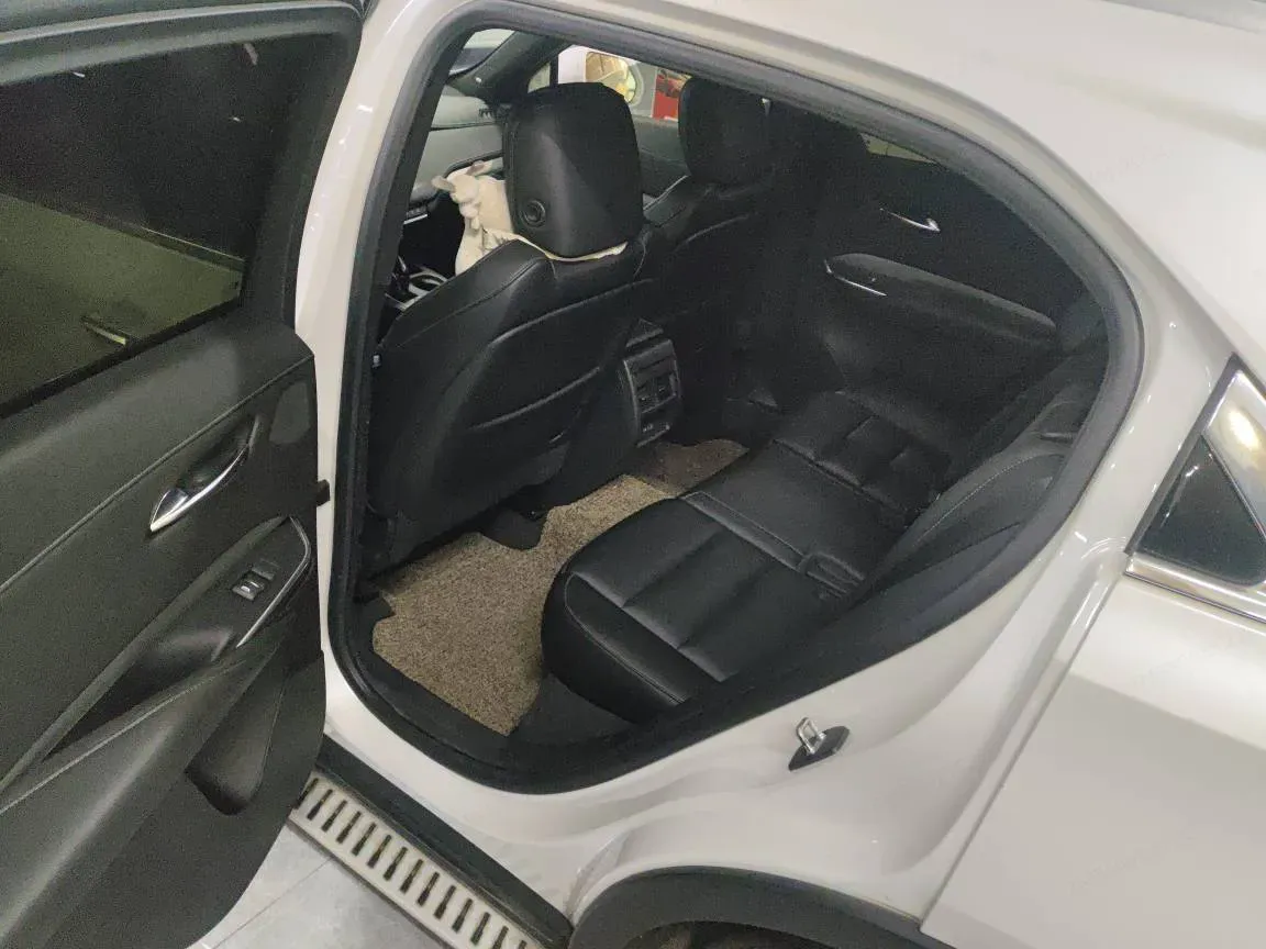 2020 Cadillac XT4 2.0T 241HP L4 9AT,autocango,china used car exporter,china ev exporter,chinese used car exporter,chinese used ev exporter