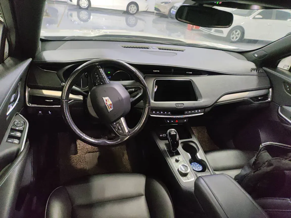 2020 Cadillac XT4 2.0T 241HP L4 9AT,autocango,china used car exporter,china ev exporter,chinese used car exporter,chinese used ev exporter