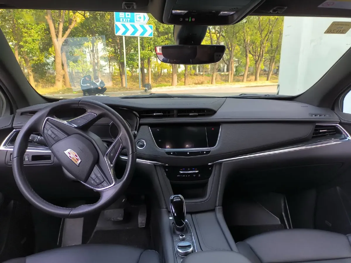 2020 Cadillac XT4 2.0T 241HP L4 9AT,autocango,china used car exporter,china ev exporter,chinese used car exporter,chinese used ev exporter