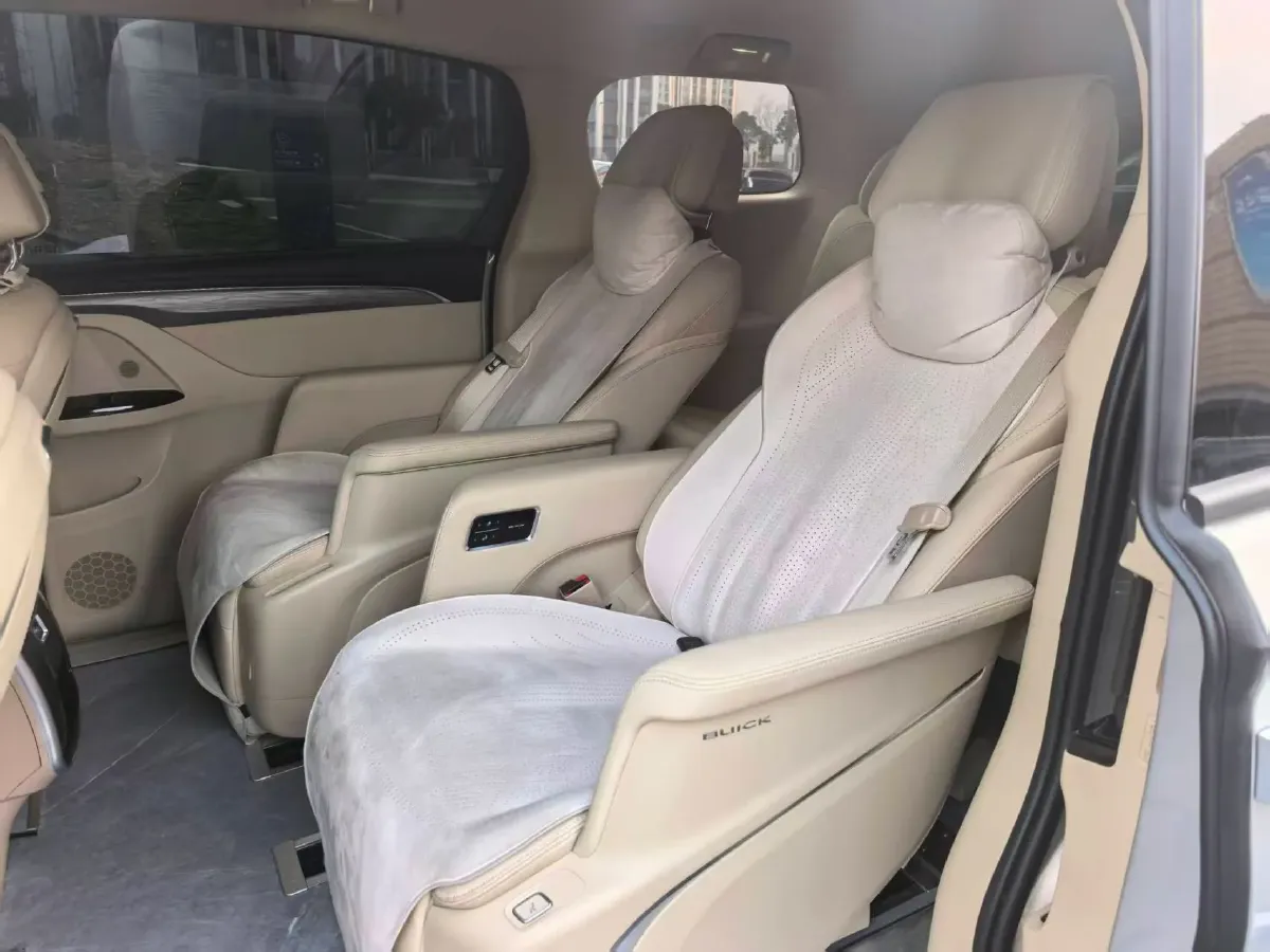 2025 Buick GL8 1.5T 180HP L4 2DHT PHEV,autocango,china used car exporter,china ev exporter,chinese used car exporter,chinese used ev exporter