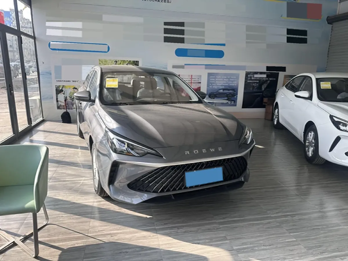 2026 Roewe i5 1.5L 129HP L4 CVT,autocango,china used car exporter,china ev exporter,chinese used car exporter,chinese used ev exporter