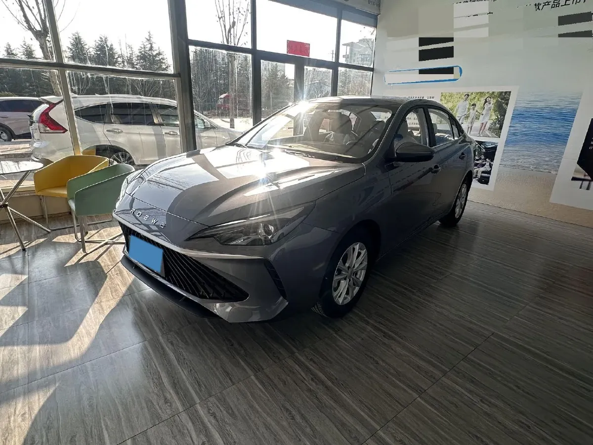 2026 Roewe i5 1.5L 129HP L4 CVT,autocango,china used car exporter,china ev exporter,chinese used car exporter,chinese used ev exporter