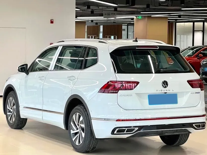 2023 Volkswagen Tiguan L 1.4T 150HP L4 6DCT PHEV 13KWH,autocango,china used car exporter,china ev exporter,chinese used car exporter,chinese used ev exporter
