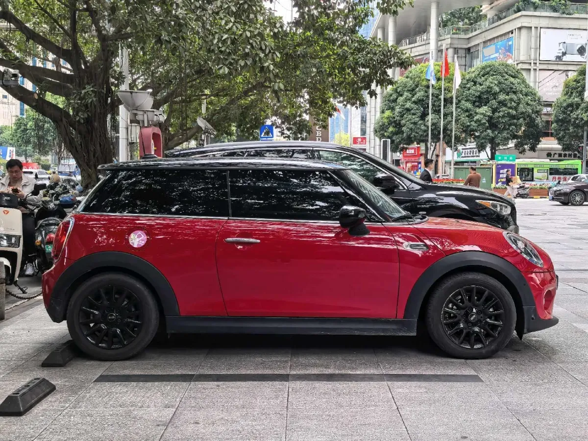 2021 MINI MINI 1.5T 136HP L3 7DCT,autocango,china used car exporter,china ev exporter,chinese used car exporter,chinese used ev exporter