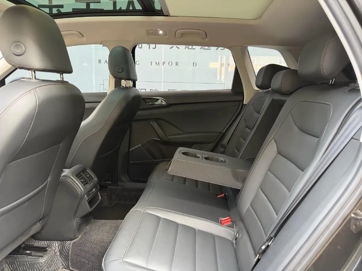 2022 Volkswagen Tharu 1.4T 150HP L4 7DCT,autocango,china used car exporter,china ev exporter,chinese used car exporter,chinese used ev exporter