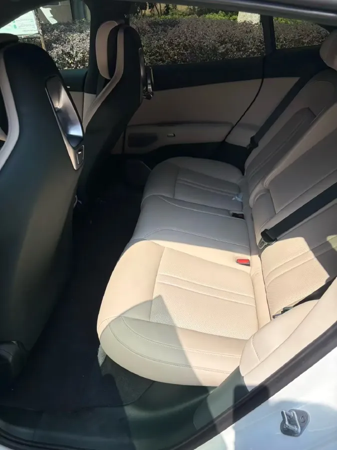 2025 MI YU7 BEV 101.7KWH,autocango,china used car exporter,china ev exporter,chinese used car exporter,chinese used ev exporter