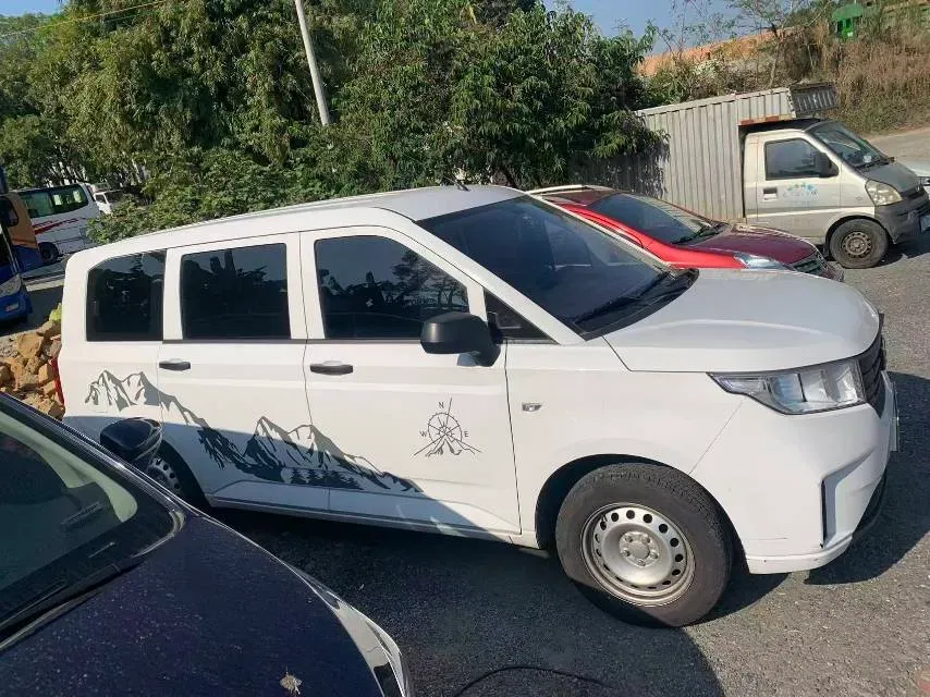 2020 BaoJun RC-5 1.5L 99HP L4 6MT,autocango,china used car exporter,china ev exporter,chinese used car exporter,chinese used ev exporter