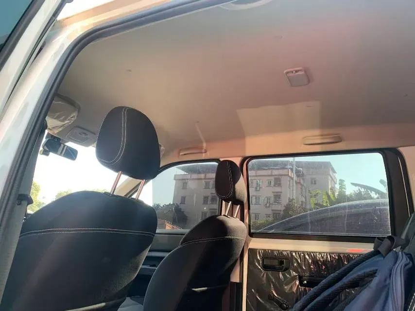 2020 BaoJun RC-5 1.5L 99HP L4 6MT,autocango,china used car exporter,china ev exporter,chinese used car exporter,chinese used ev exporter