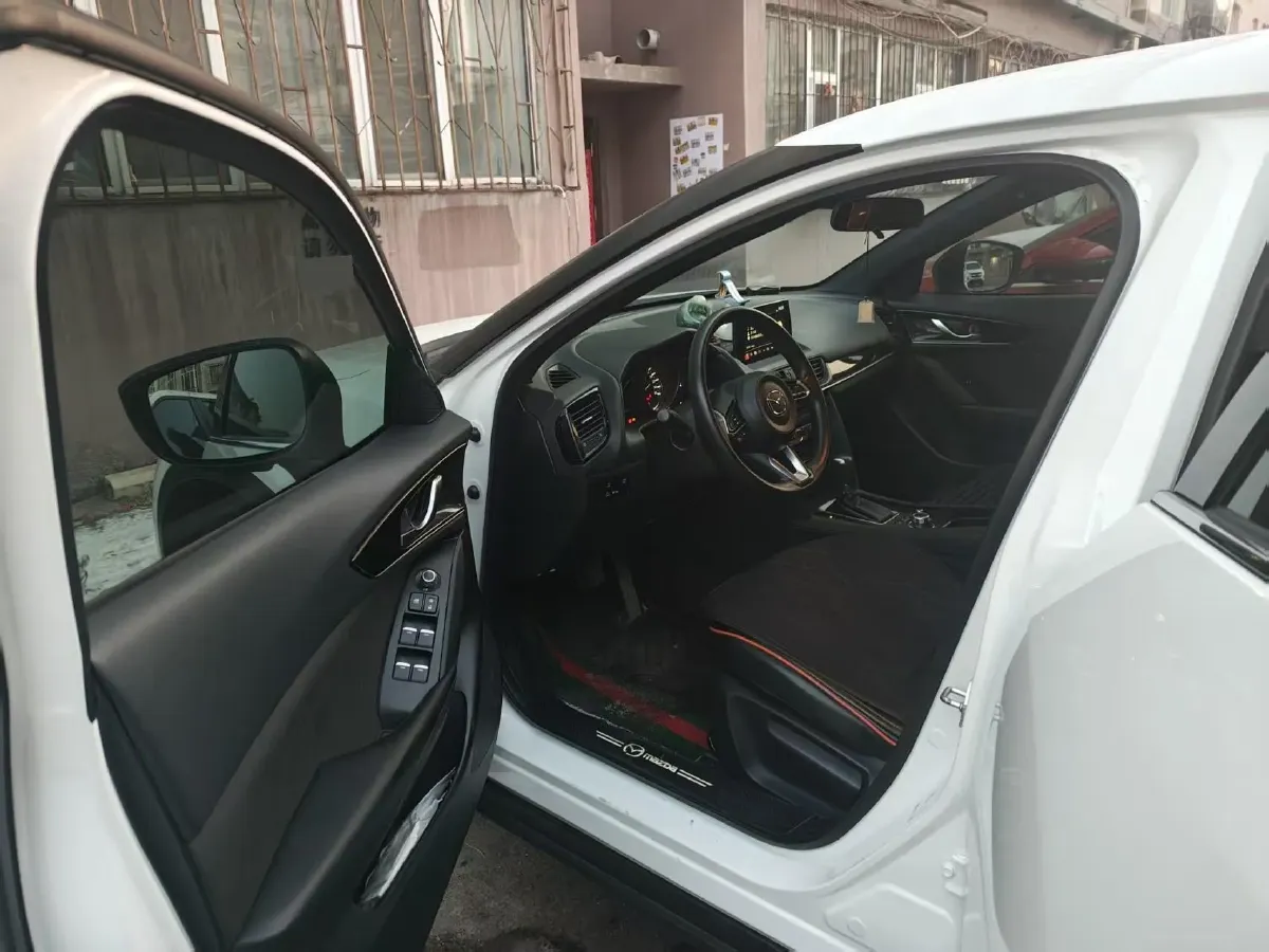 2021 Mazda CX-4 2.0L 158HP L4 6AT,autocango,china used car exporter,china ev exporter,chinese used car exporter,chinese used ev exporter