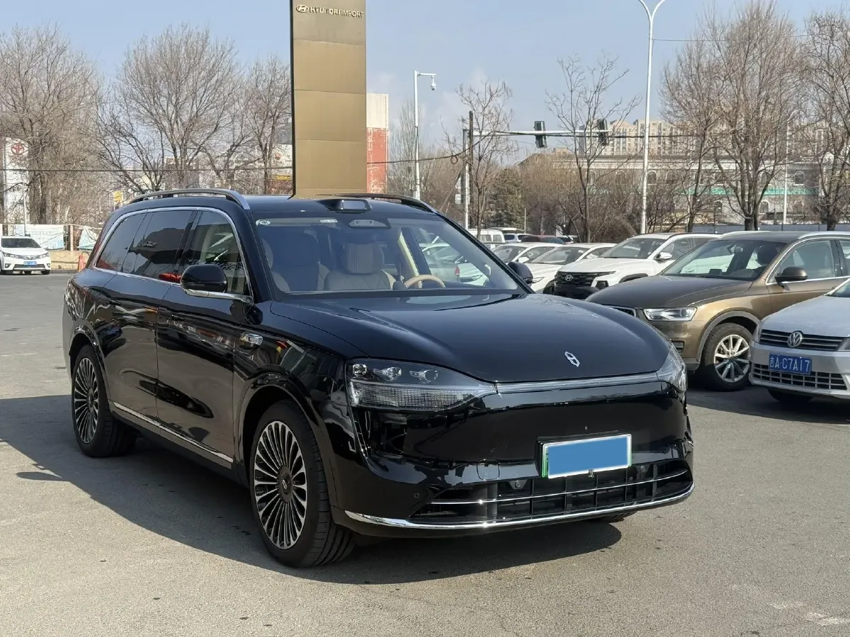 2025 AITO AITO M9 REEV 160HP REEV 52KWH,autocango,china used car exporter,china ev exporter,chinese used car exporter,chinese used ev exporter