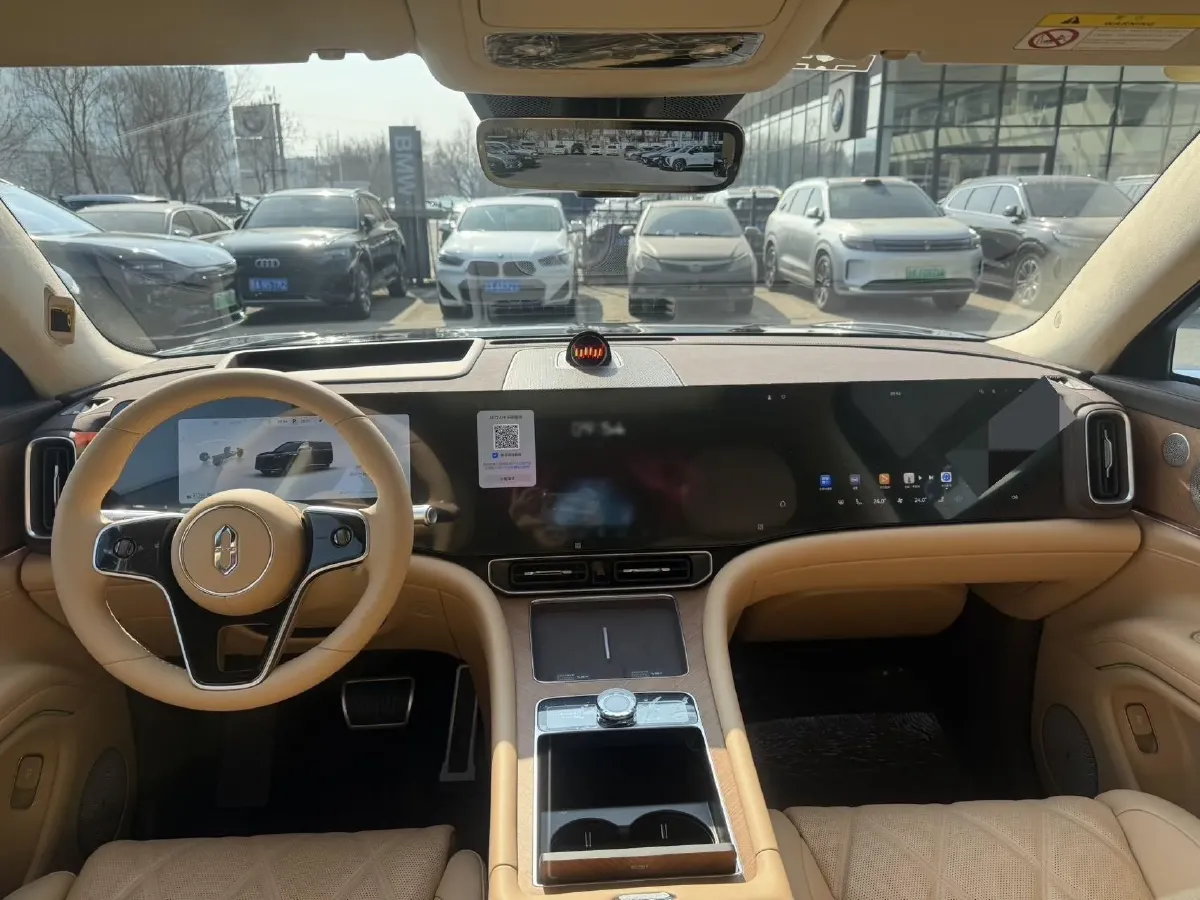 2025 AITO AITO M9 REEV 160HP REEV 52KWH,autocango,china used car exporter,china ev exporter,chinese used car exporter,chinese used ev exporter