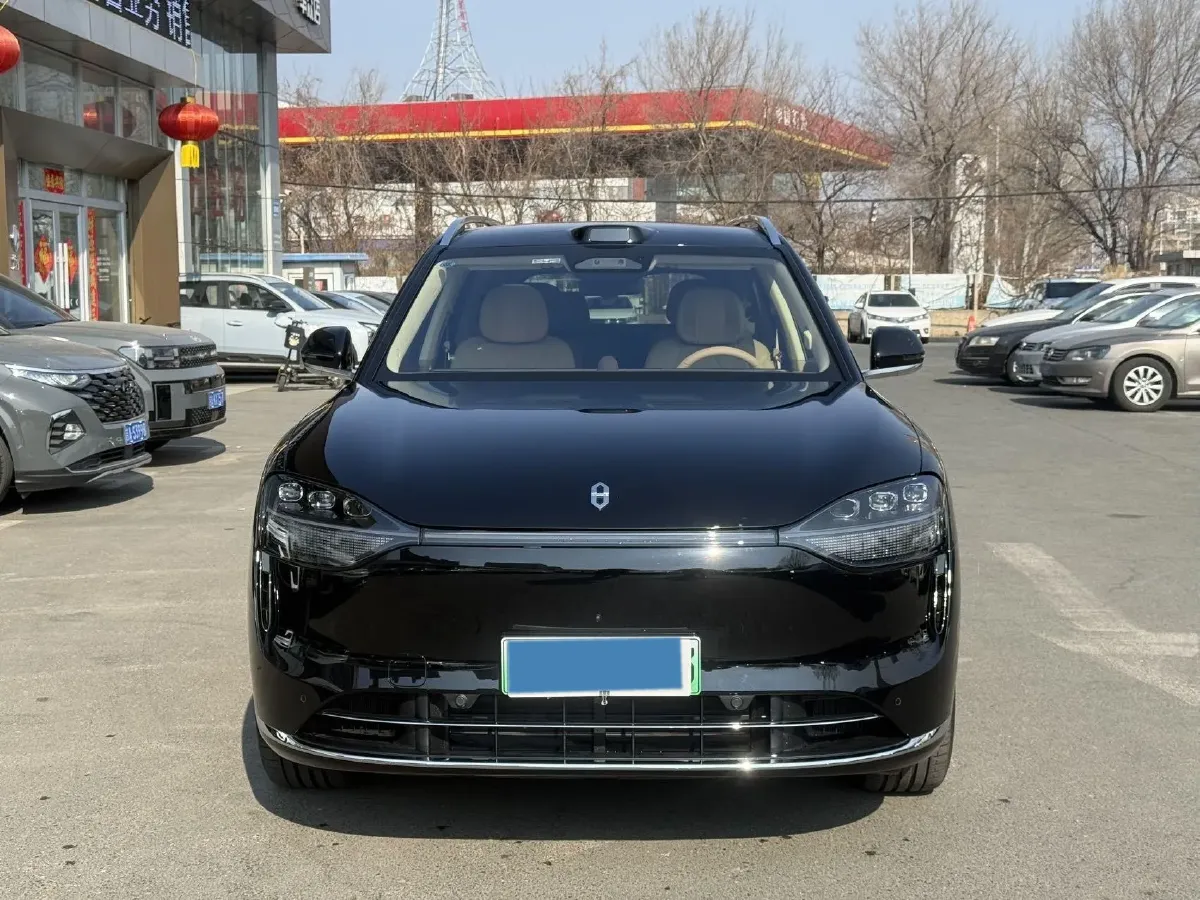 2025 AITO AITO M9 REEV 160HP REEV 52KWH,autocango,china used car exporter,china ev exporter,chinese used car exporter,chinese used ev exporter
