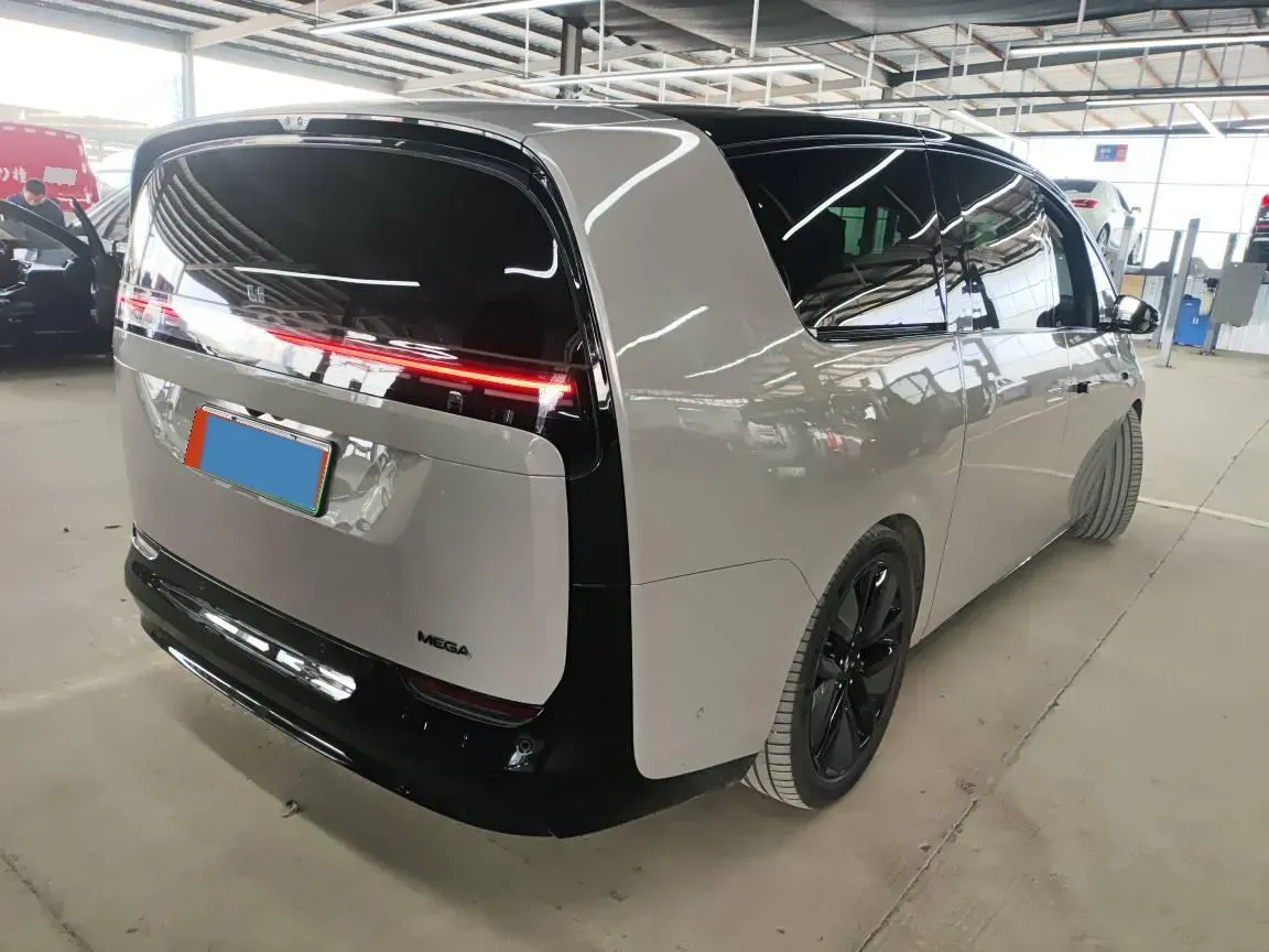 2024 Li L9 Range Extended 154HP REEV 52.3KWH,autocango,china used car exporter,china ev exporter,chinese used car exporter,chinese used ev exporter