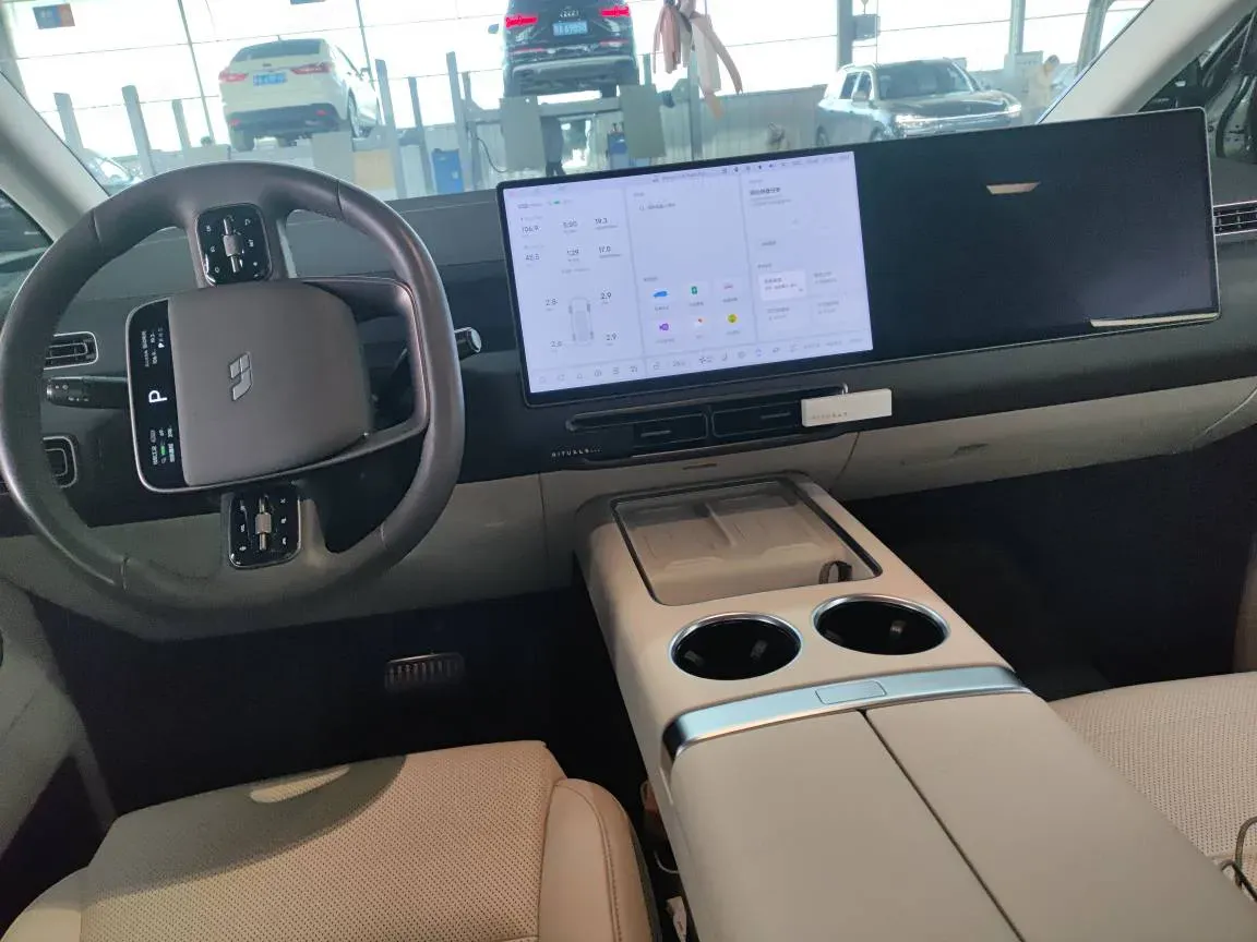 2024 Li L9 Range Extended 154HP REEV 52.3KWH,autocango,china used car exporter,china ev exporter,chinese used car exporter,chinese used ev exporter