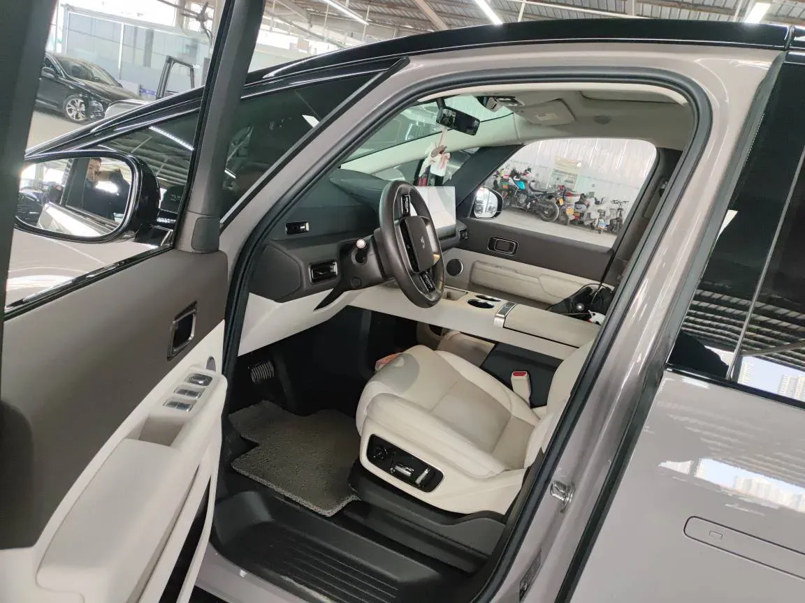 2024 Li L9 Range Extended 154HP REEV 52.3KWH,autocango,china used car exporter,china ev exporter,chinese used car exporter,chinese used ev exporter