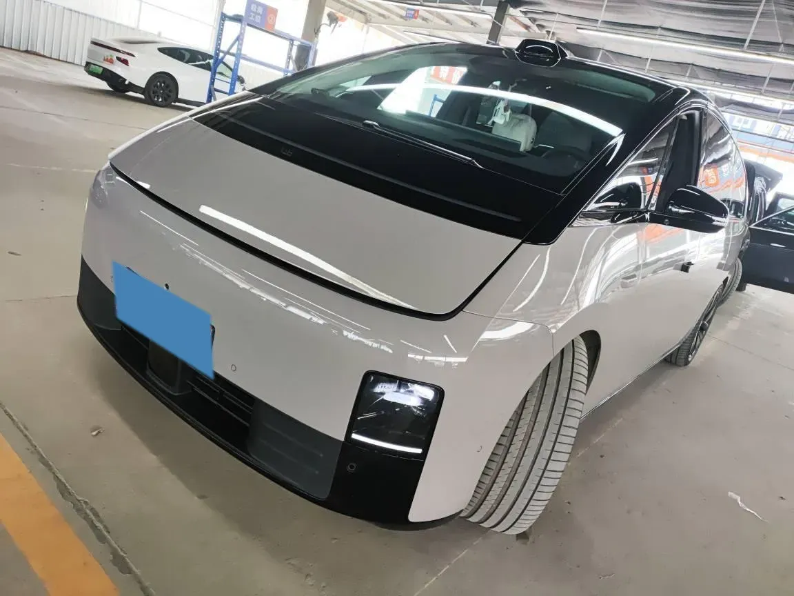 2024 Li L9 Range Extended 154HP REEV 52.3KWH,autocango,china used car exporter,china ev exporter,chinese used car exporter,chinese used ev exporter