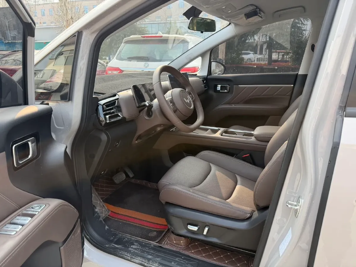 2025 Geely Galaxy L6 1.5L 112HP L4 1DHT PHEV 19.09KWH,autocango,china used car exporter,china ev exporter,chinese used car exporter,chinese used ev exporter