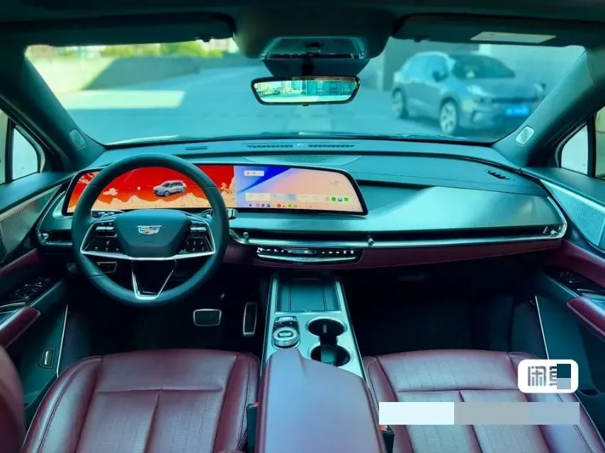 2025 Cadillac XT5 2.0T 237HP L4 9AT,autocango,china used car exporter,china ev exporter,chinese used car exporter,chinese used ev exporter