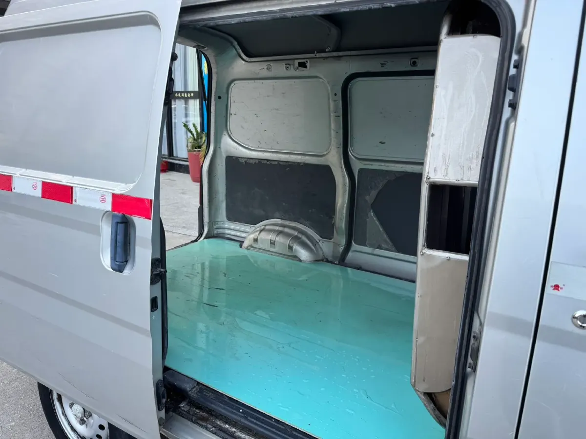 2020 WuLing ZhiGuang 1.2L 76HP L4 5MT,autocango,china used car exporter,china ev exporter,chinese used car exporter,chinese used ev exporter