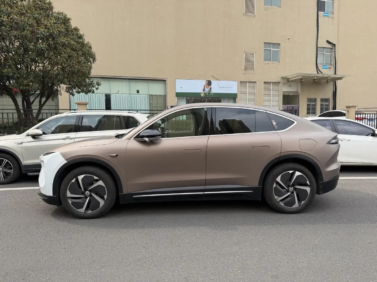 2024 NIO ES6 BEV 75KWH,autocango,china used car exporter,china ev exporter,chinese used car exporter,chinese used ev exporter