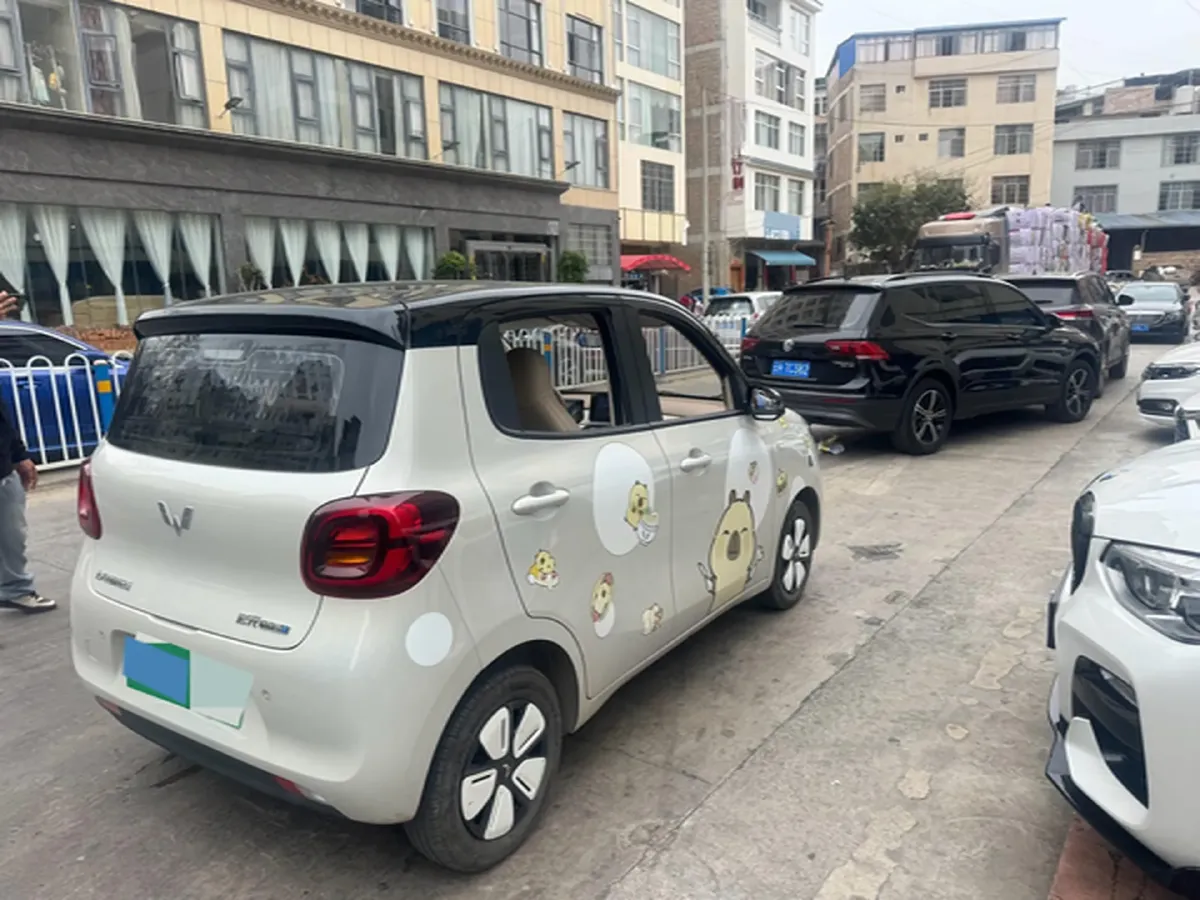 2025 WuLing HongGuang MINI EV BEV 16.2KWH,autocango,china used car exporter,china ev exporter,chinese used car exporter,chinese used ev exporter