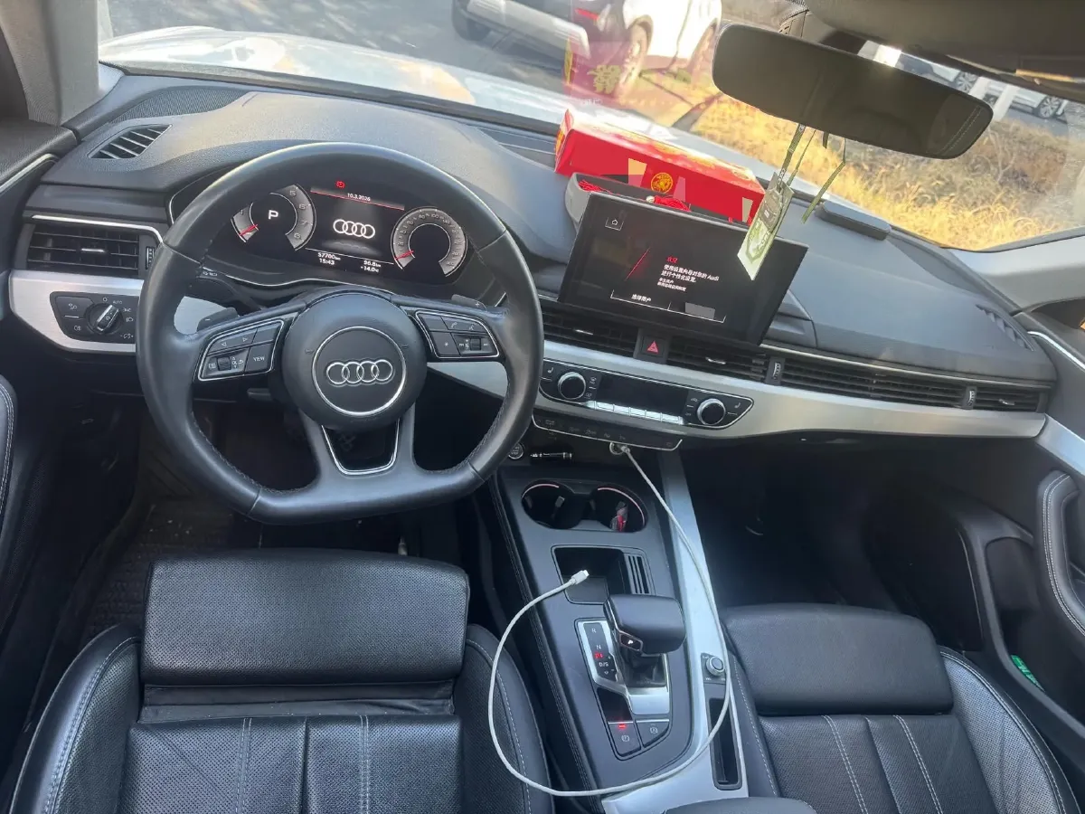 2022 Audi A4L 2.0T 190HP L4 7DCT,autocango,china used car exporter,china ev exporter,chinese used car exporter,chinese used ev exporter