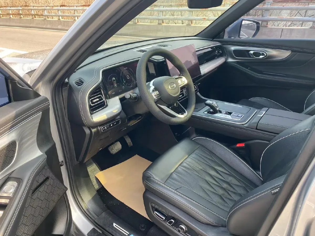 2022 GAC Trumpchi GS8 2.0T 252HP L4 8AT,autocango,china used car exporter,china ev exporter,chinese used car exporter,chinese used ev exporter