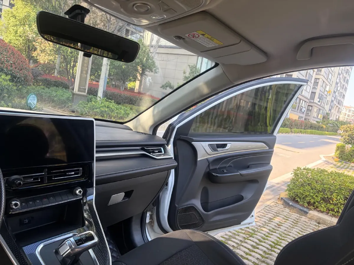 2022 Haval H6 1.5T 184HP L4 7DCT,autocango,china used car exporter,china ev exporter,chinese used car exporter,chinese used ev exporter