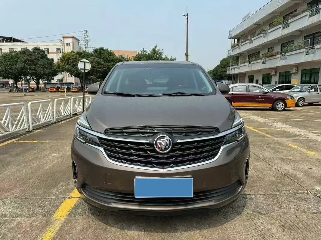 2022 Buick GL8 2.0T 237HP L4 9AT,autocango,china used car exporter,china ev exporter,chinese used car exporter,chinese used ev exporter
