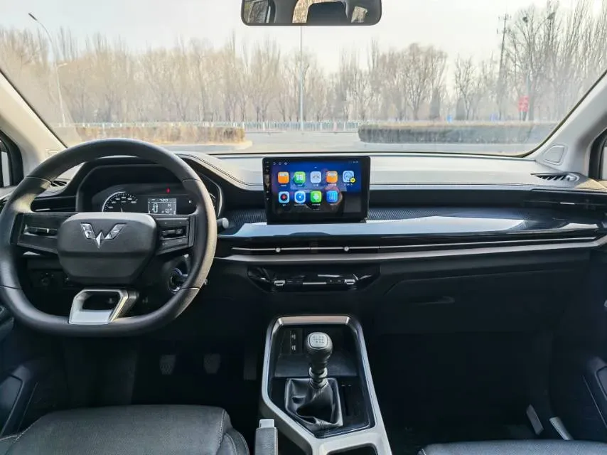 2022 WuLing ZhengChen 2.0L 136HP L4 6MT,autocango,china used car exporter,china ev exporter,chinese used car exporter,chinese used ev exporter