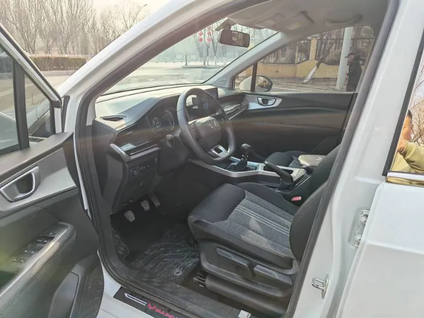 2022 WuLing ZhengChen 2.0L 136HP L4 6MT,autocango,china used car exporter,china ev exporter,chinese used car exporter,chinese used ev exporter