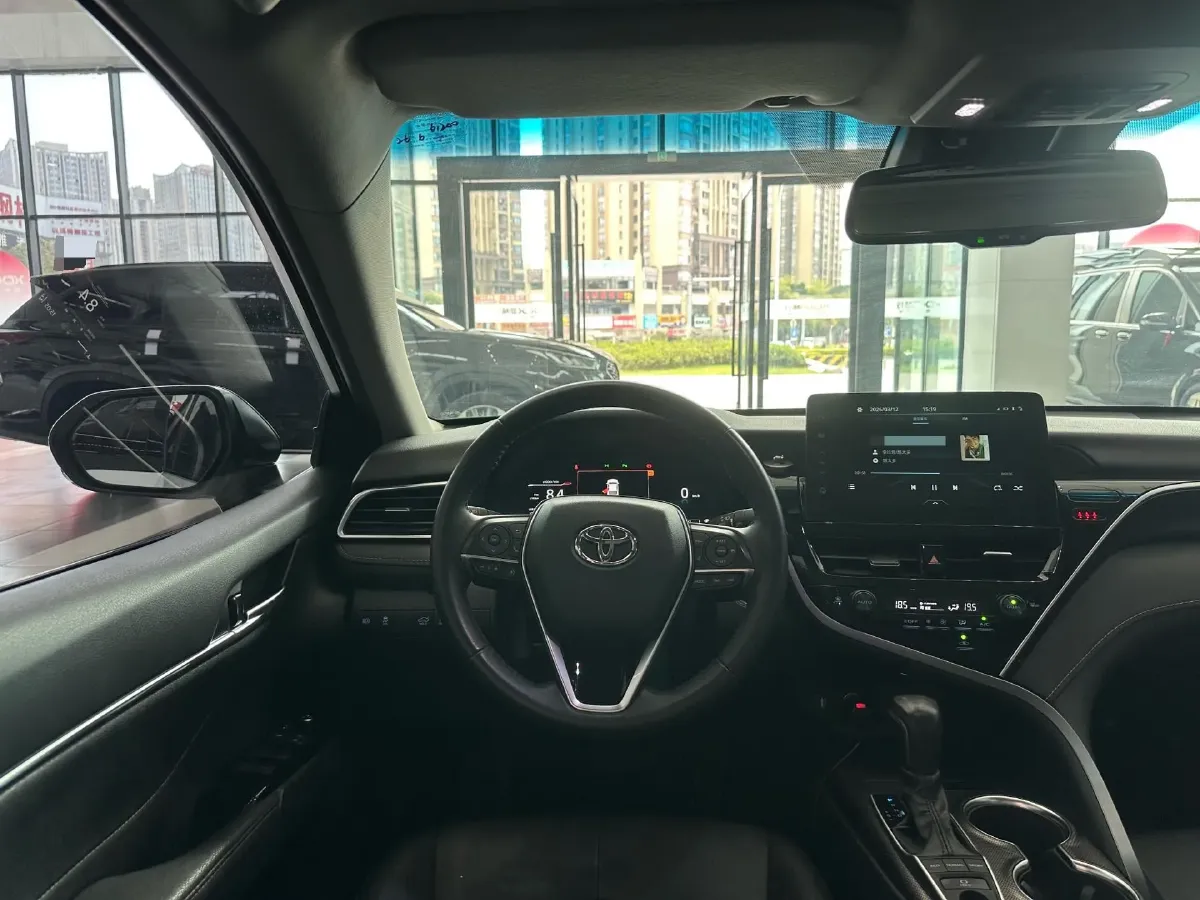 2021 Toyota Camry 2.5L 209HP L4 8AT,autocango,china used car exporter,china ev exporter,chinese used car exporter,chinese used ev exporter