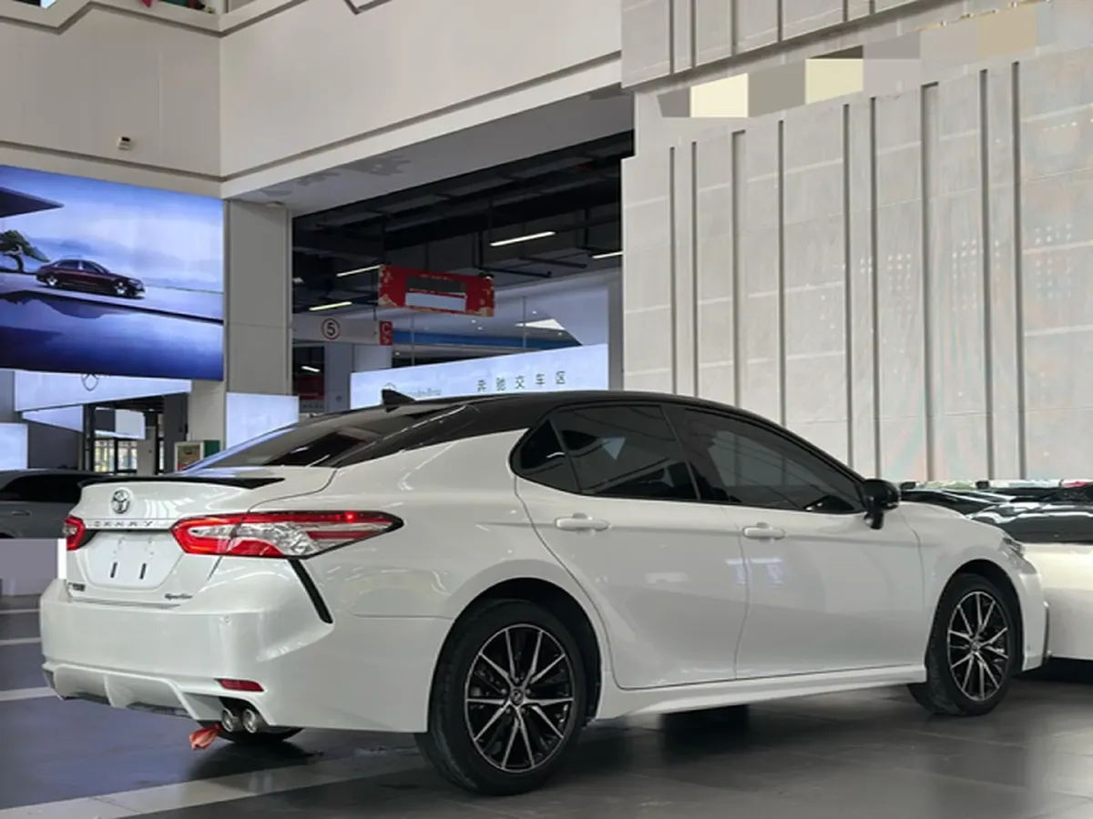 2021 Toyota Camry 2.5L 209HP L4 8AT,autocango,china used car exporter,china ev exporter,chinese used car exporter,chinese used ev exporter