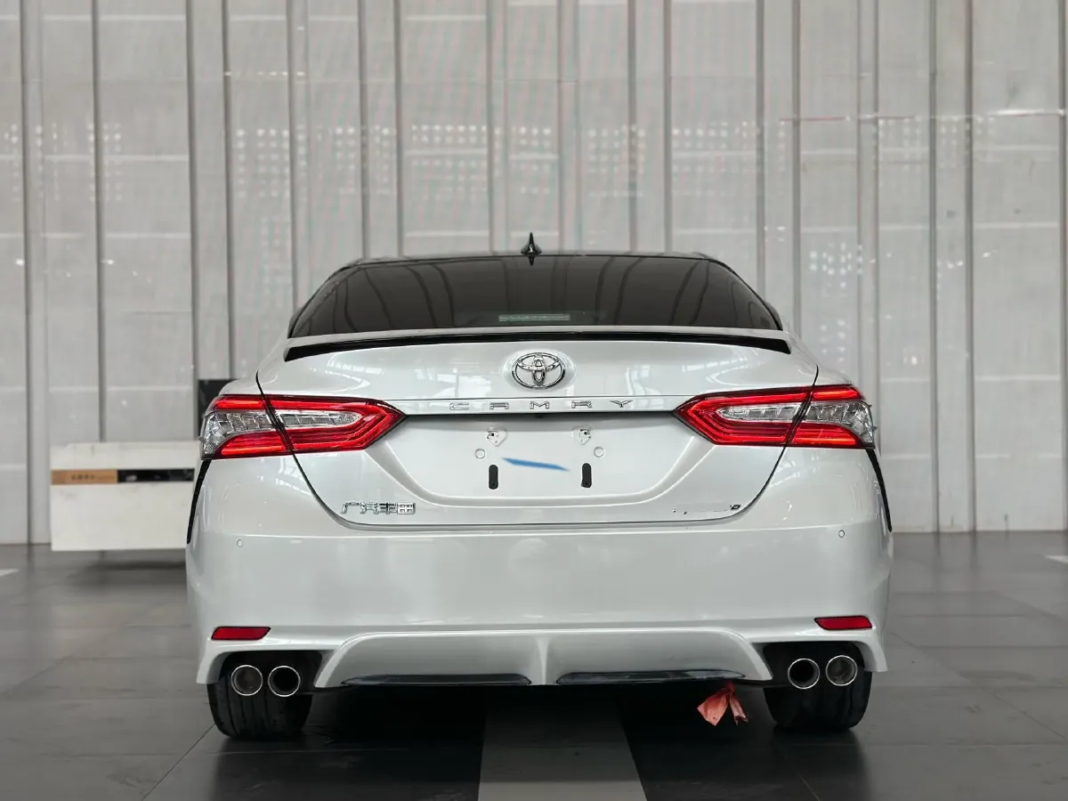 2021 Toyota Camry 2.5L 209HP L4 8AT,autocango,china used car exporter,china ev exporter,chinese used car exporter,chinese used ev exporter