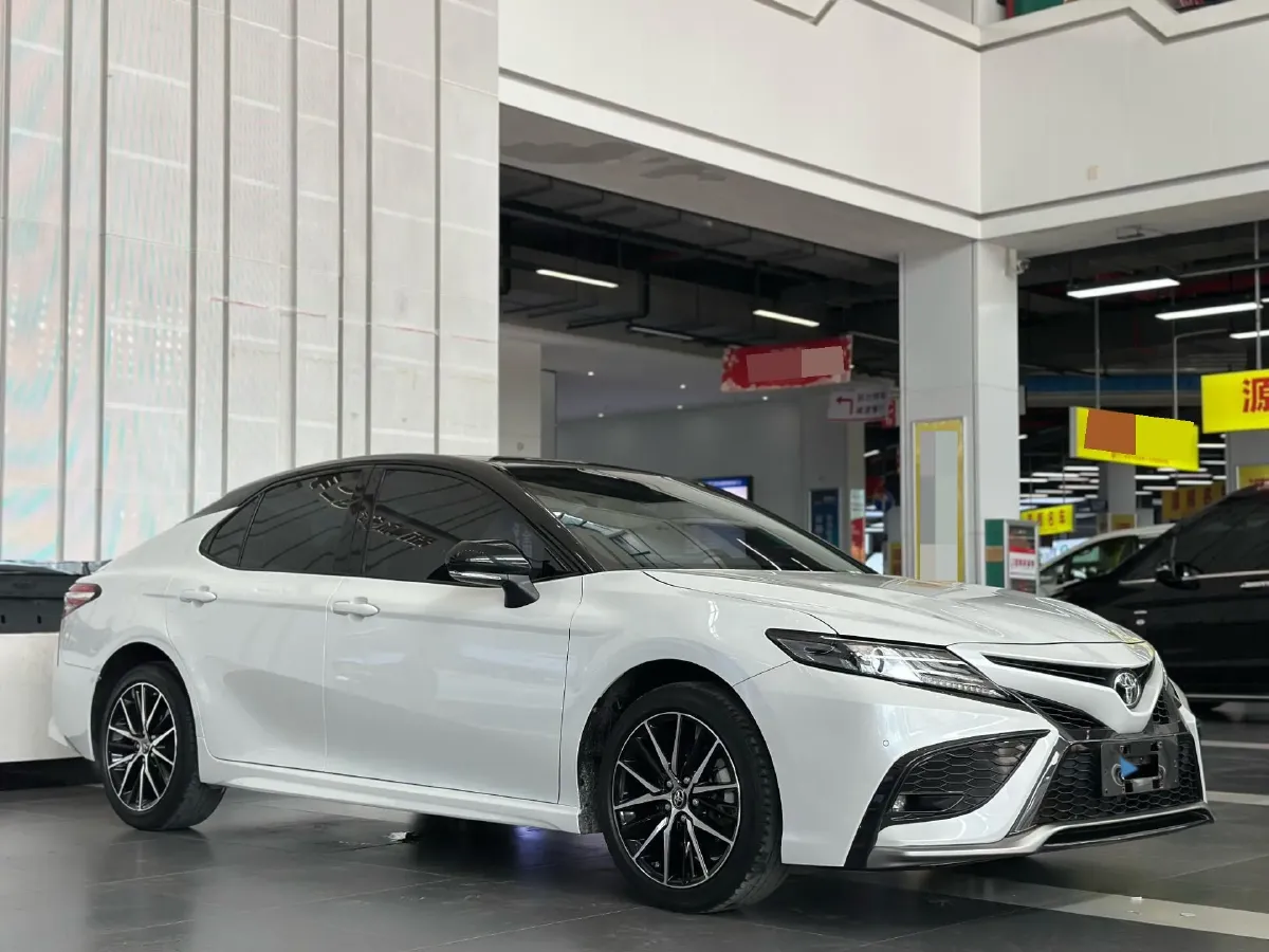 2021 Toyota Camry 2.5L 209HP L4 8AT,autocango,china used car exporter,china ev exporter,chinese used car exporter,chinese used ev exporter