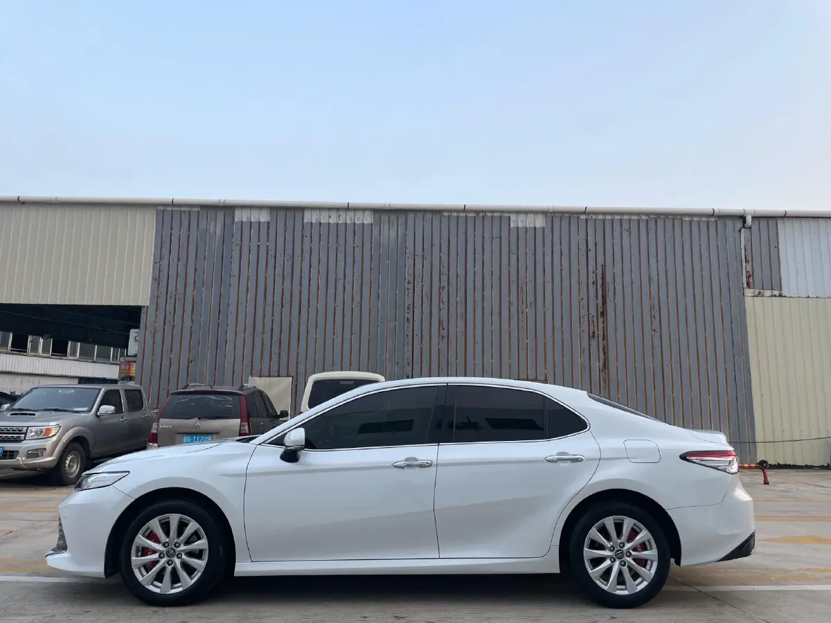 2019 Toyota Camry 2.0L 178HP L4 CVT,autocango,china used car exporter,china ev exporter,chinese used car exporter,chinese used ev exporter