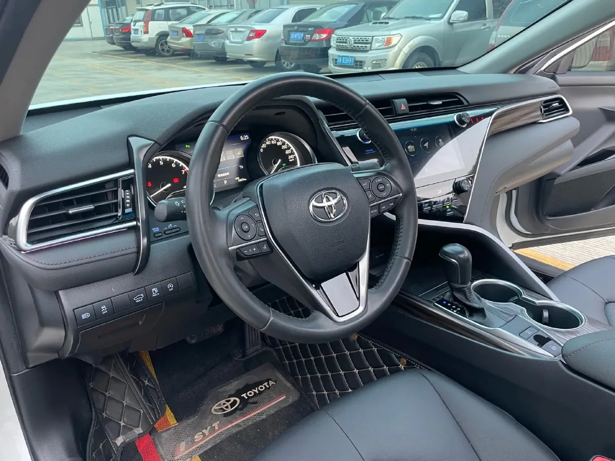 2019 Toyota Camry 2.0L 178HP L4 CVT,autocango,china used car exporter,china ev exporter,chinese used car exporter,chinese used ev exporter