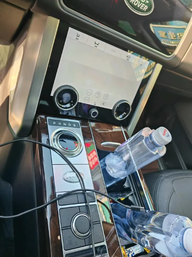 2021 Land Rover Range Rover 3.0T 360HP L6 8AT,autocango,china used car exporter,china ev exporter,chinese used car exporter,chinese used ev exporter