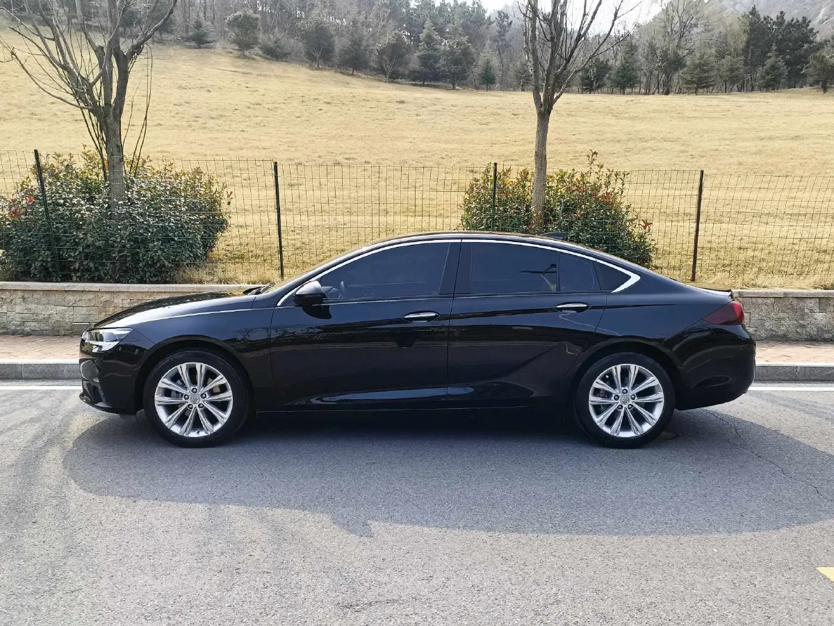 2022 Buick Regal 2.0T 237HP L4 9AT,autocango,china used car exporter,china ev exporter,chinese used car exporter,chinese used ev exporter