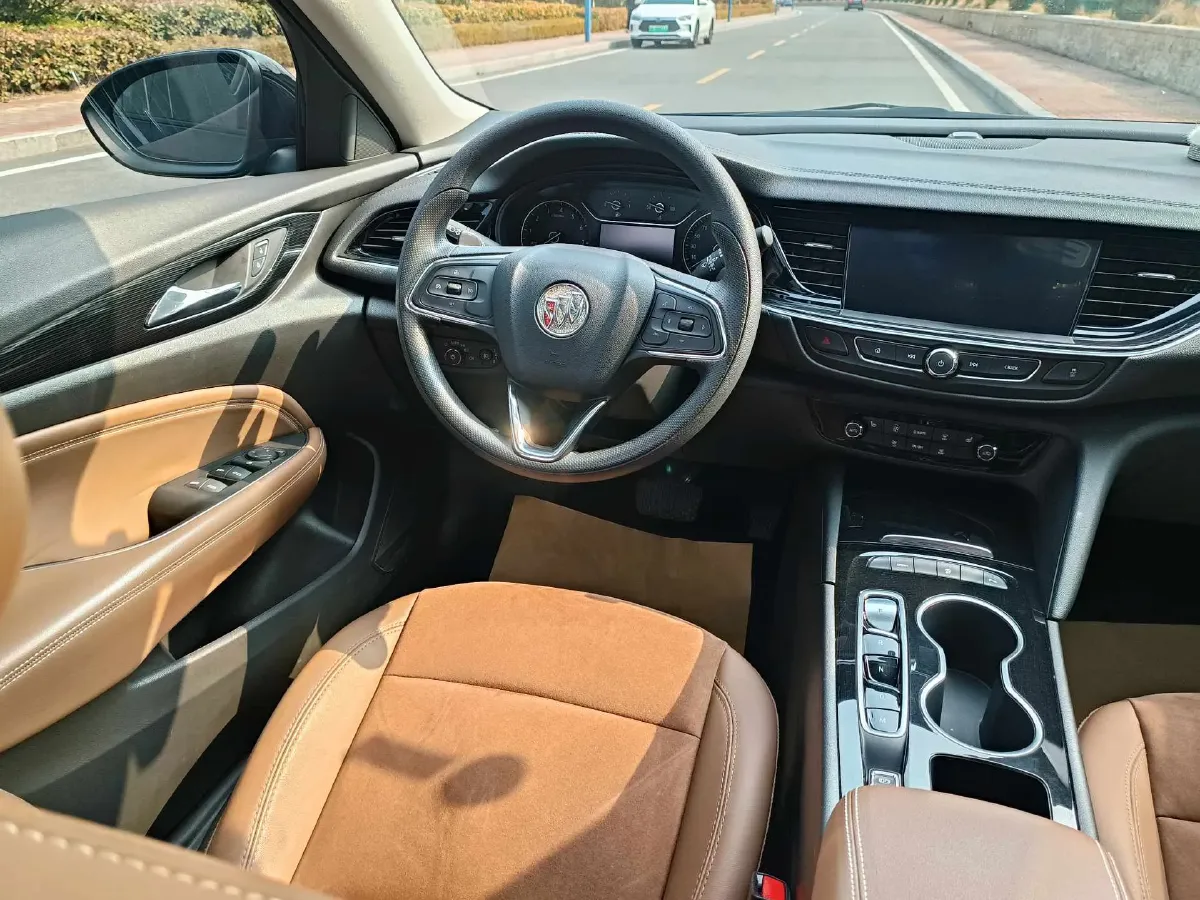 2022 Buick Regal 2.0T 237HP L4 9AT,autocango,china used car exporter,china ev exporter,chinese used car exporter,chinese used ev exporter