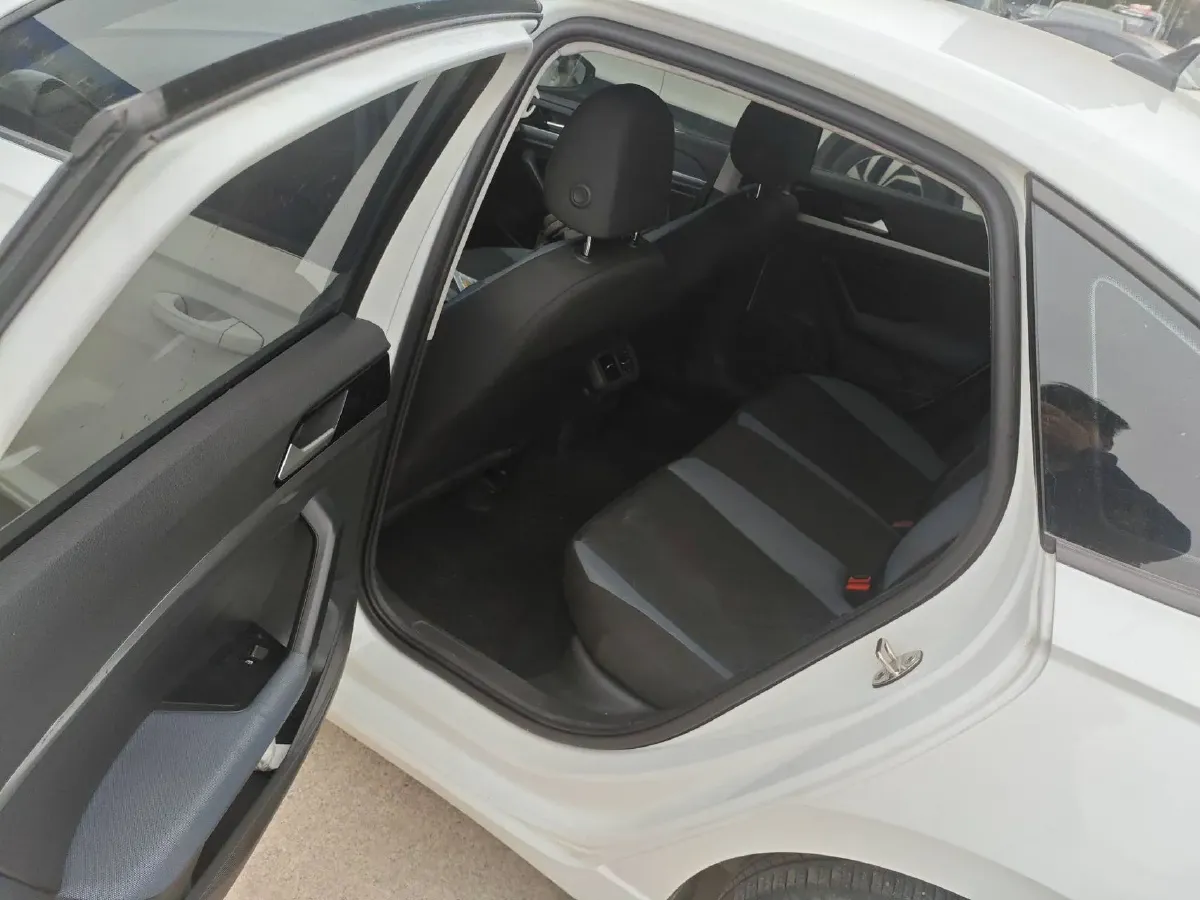 2023 Volkswagen Lavida 1.5L 113HP L4 6AT,autocango,china used car exporter,china ev exporter,chinese used car exporter,chinese used ev exporter